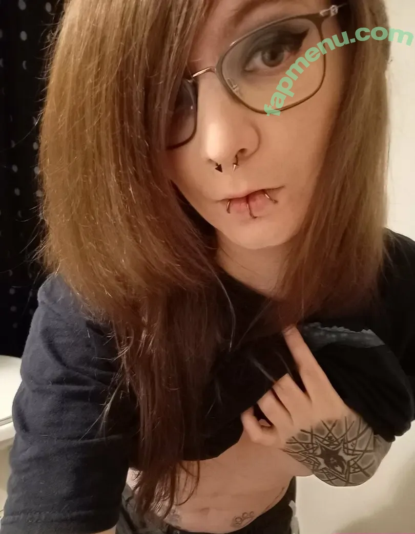 silentfoxowo nude photo #0102 (Fox / silentfox.studio)