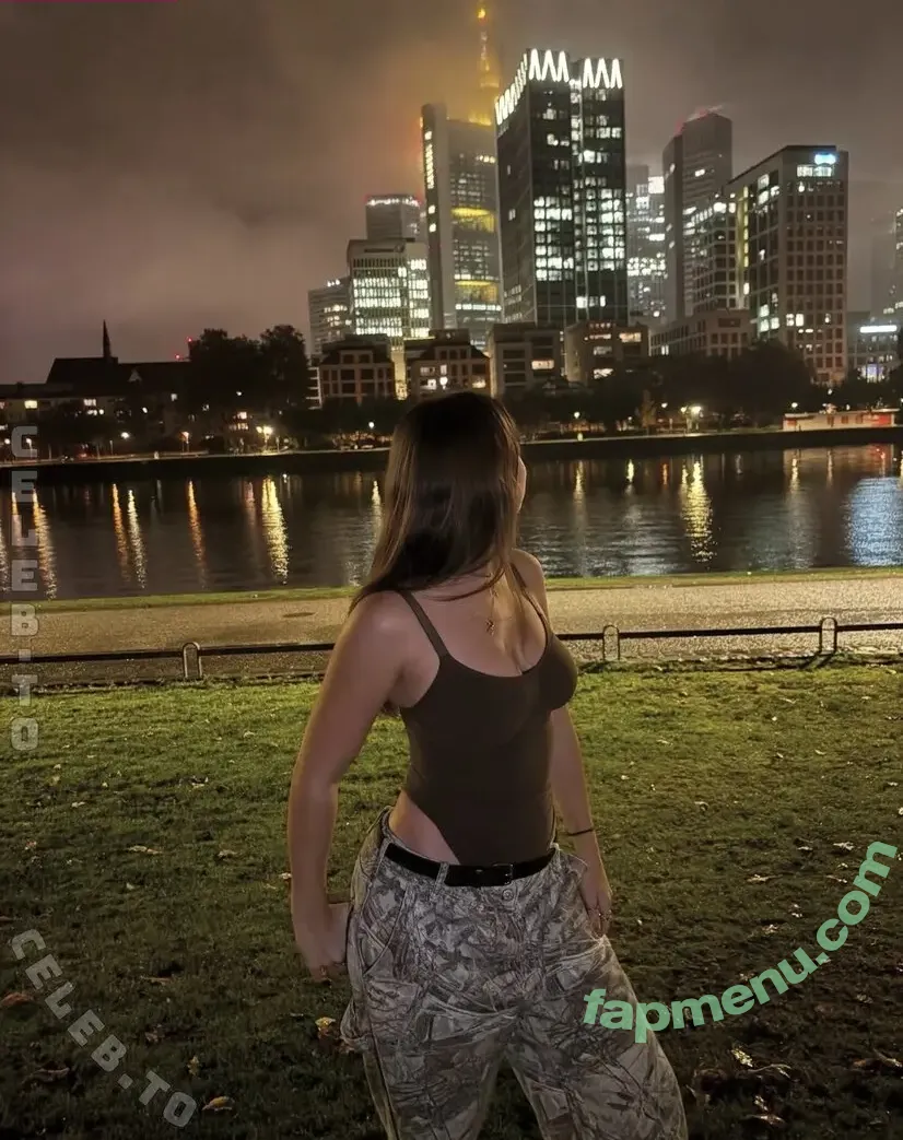 silja.lls nude photo #0170 (silja.lls)