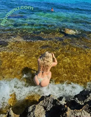 Silje Fredsvik / Lagerqvist / siljefredsvikl nude photo #0025