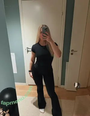 Silje Fredsvik / Lagerqvist / siljefredsvikl nude photo #0070