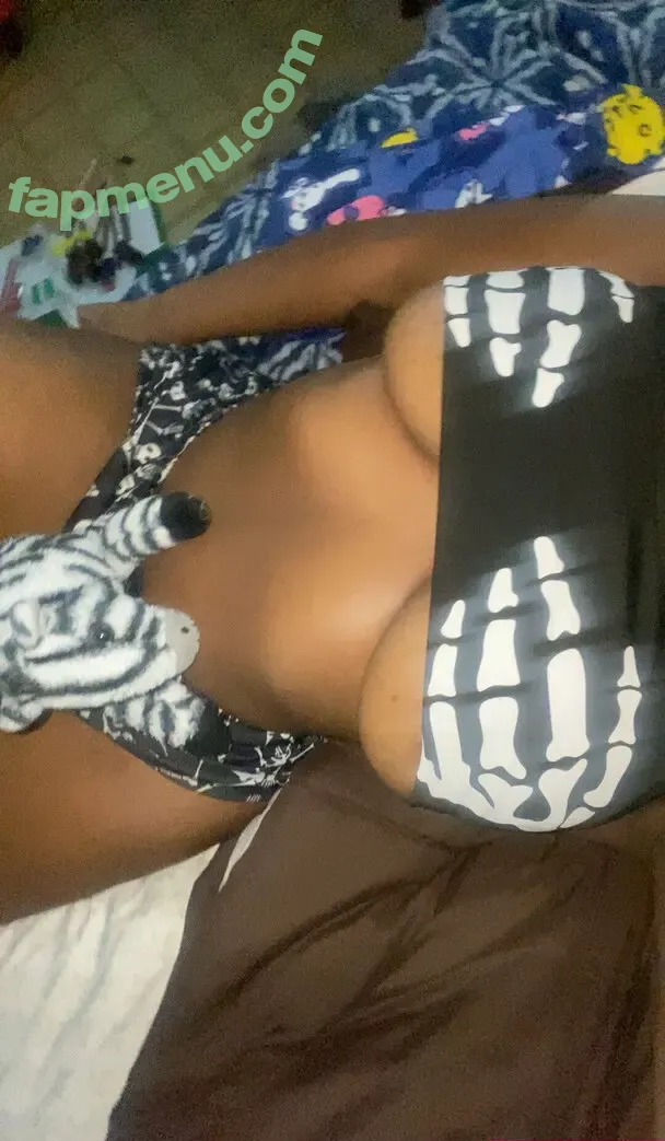 sillybimbo nude photo #0002 (s1llybimb0)