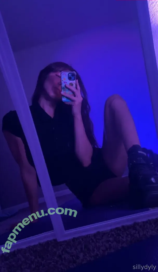 sillydyly nude photo #0006 (dylyoga)