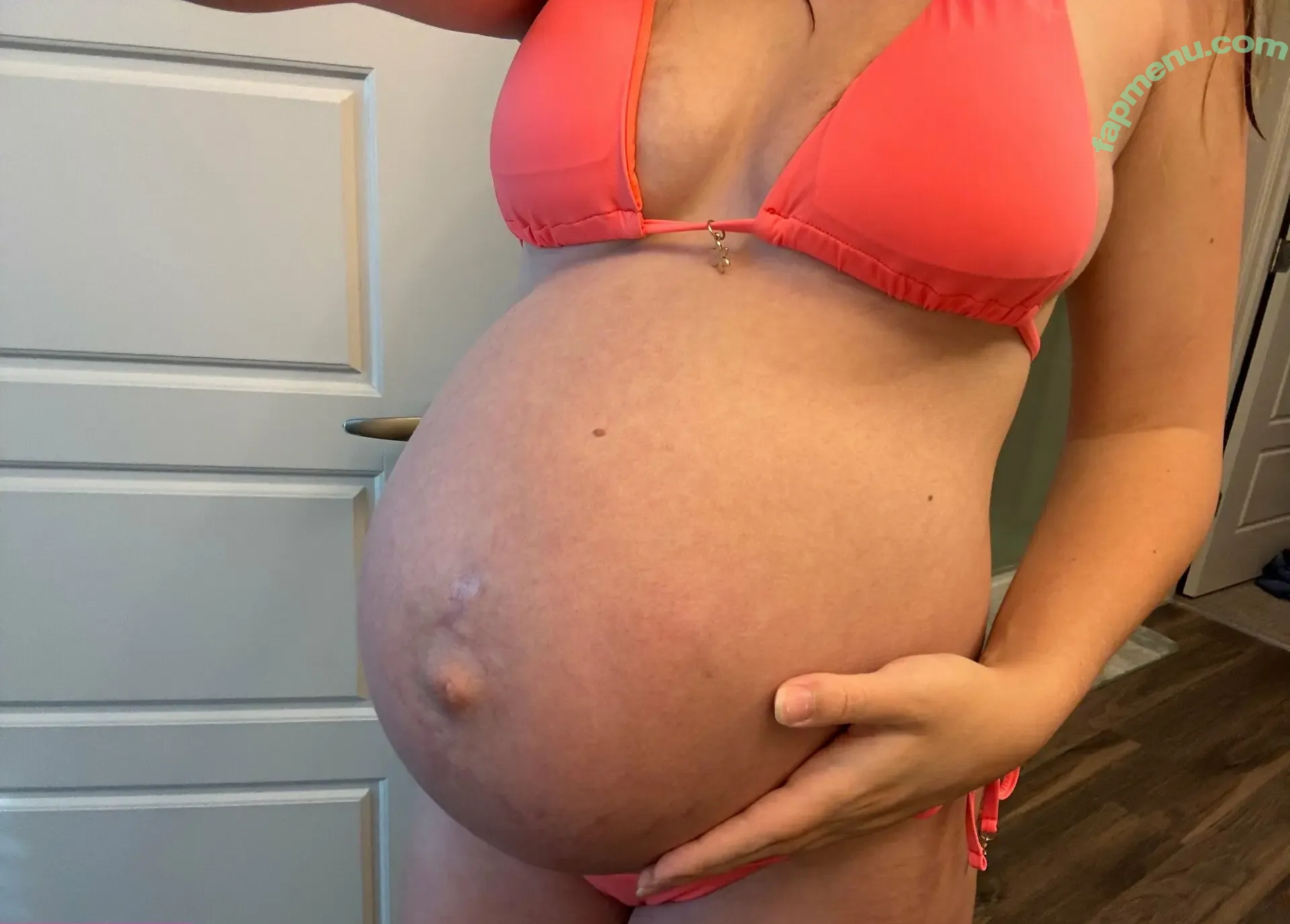 sillyjoy nude photo #0038 (sillyjoy7)