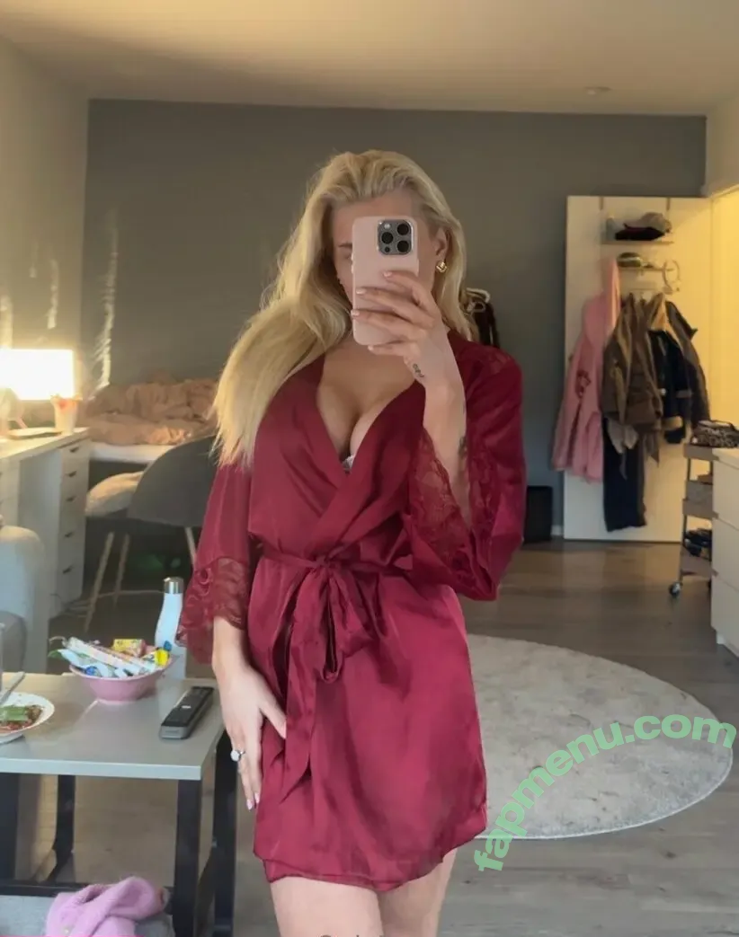 sillysheavenfree nude photo #0025 (sillysheavenfree)