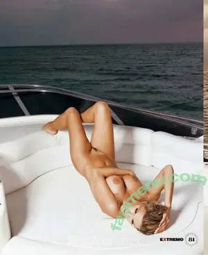  nude photo #0005
