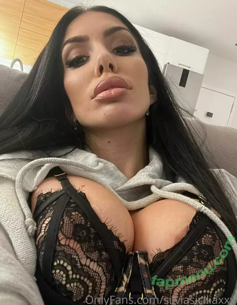 silviasiciliaxxx nude photo #0067 (silviasiciliaxxx)