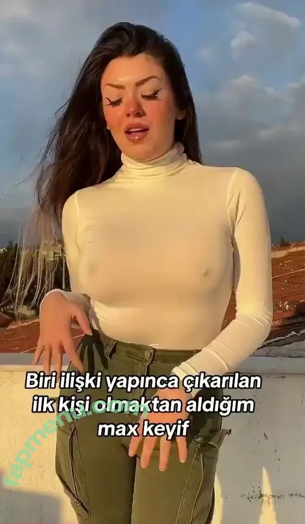 Simge Barank nude photo #0007 (Simge Barank)