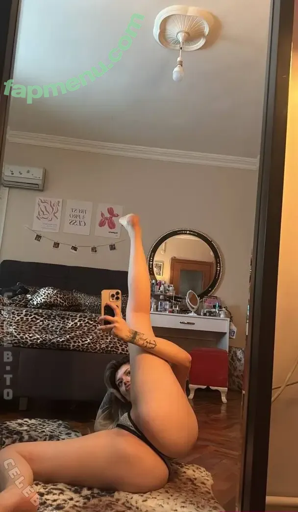 simgeniz_ nude photo #0067 (sbarankoglu1)