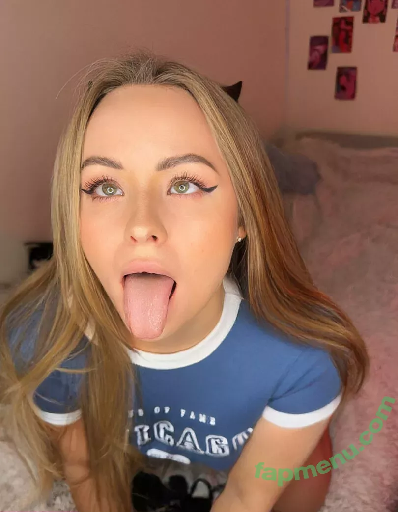 Simkabandito nude photo #0019 (Simka ASMR / asmrsimka)