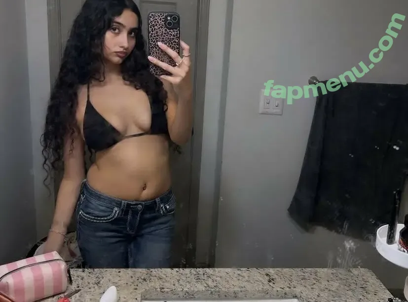 simmarss nude photo #0002 (simmarss)