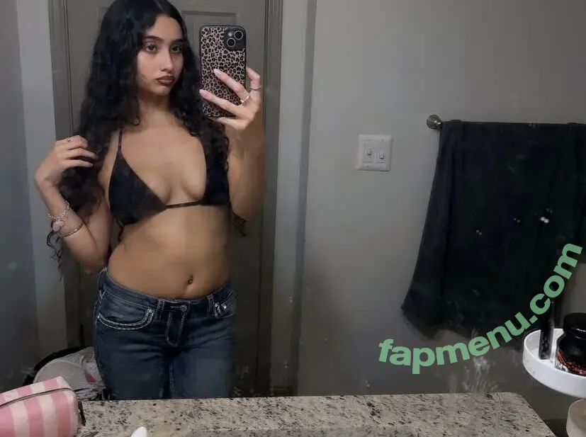 simmarss nude photo #0003 (simmarss)