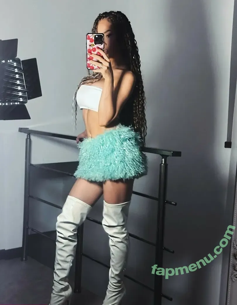 Simona Alphamusic nude photo #0030 (simona_alphamusic)