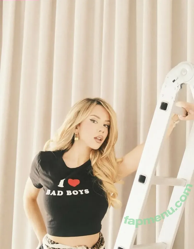 Simona Alphamusic nude photo #0048 (simona_alphamusic)