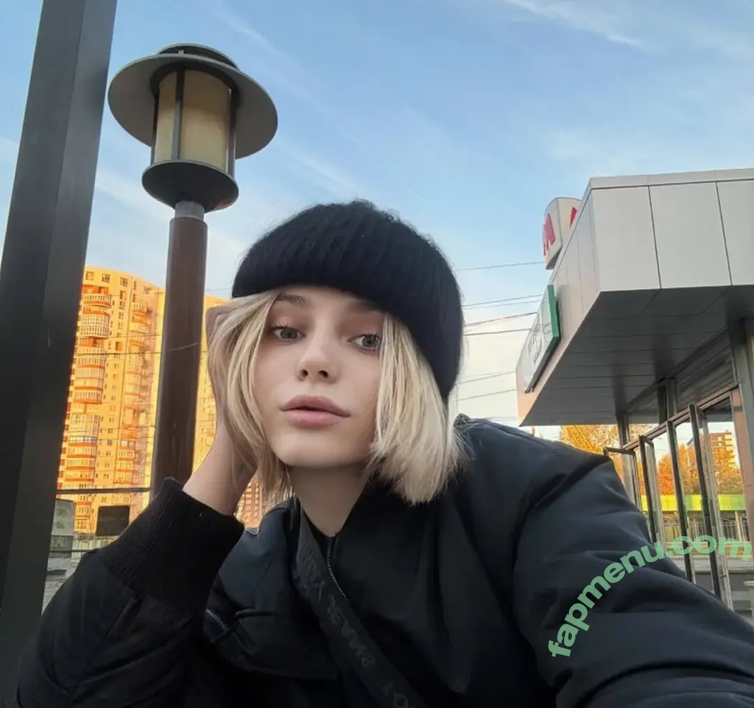 simona_borb nude photo #0019 (simonabors)