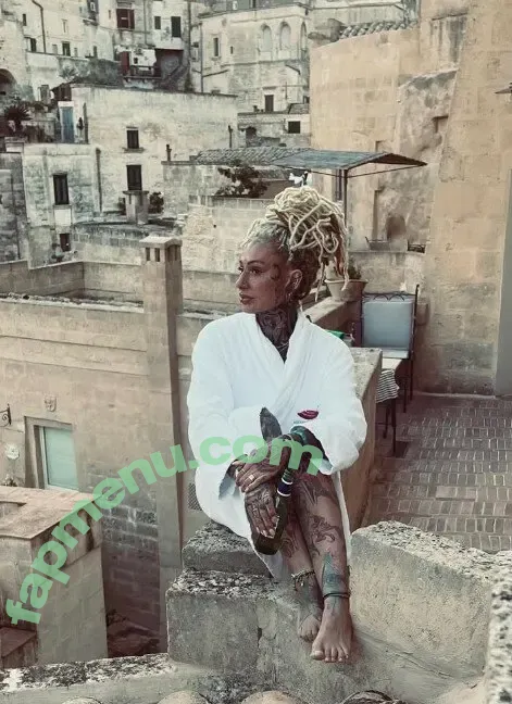 Simona Carrara nude photo #0011 (simona.carrara1987)