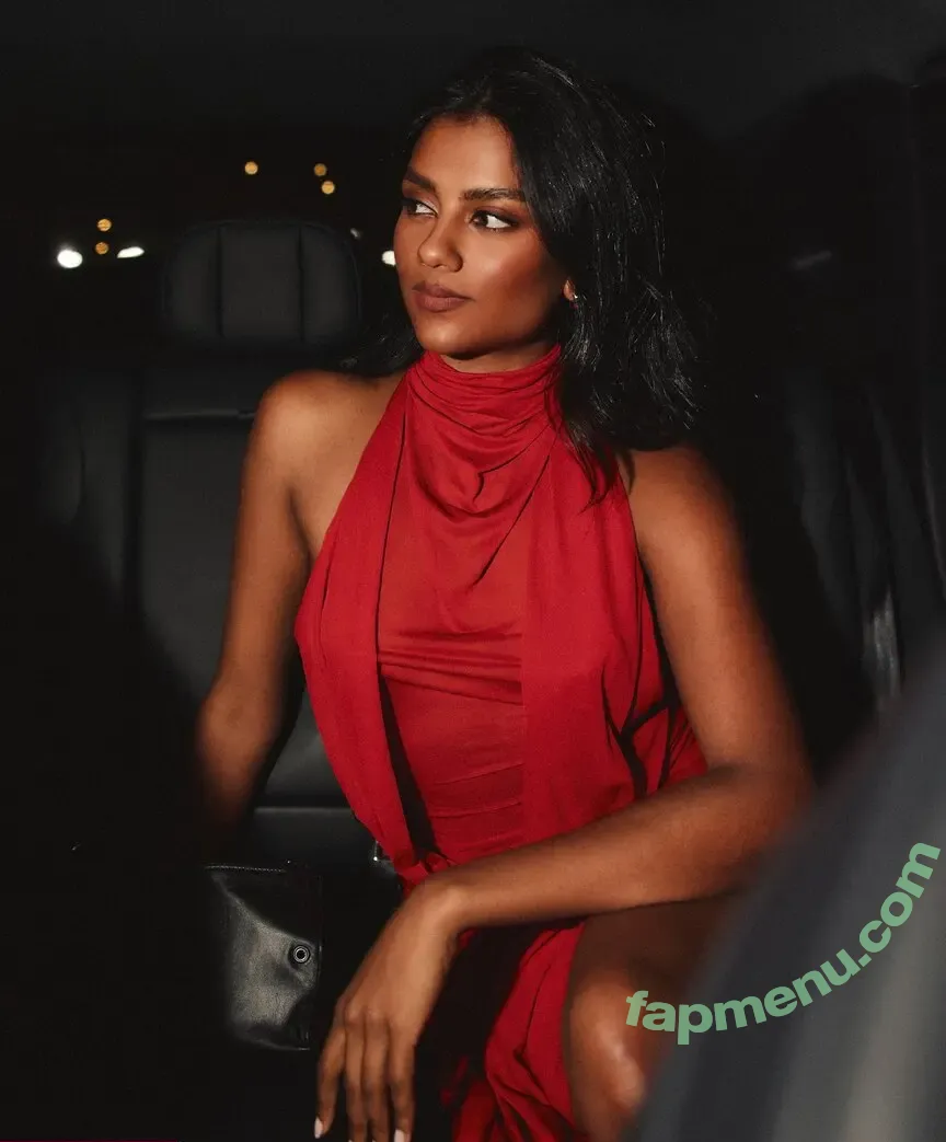 Simone Ashley nude photo #0271 (simoneasshley)