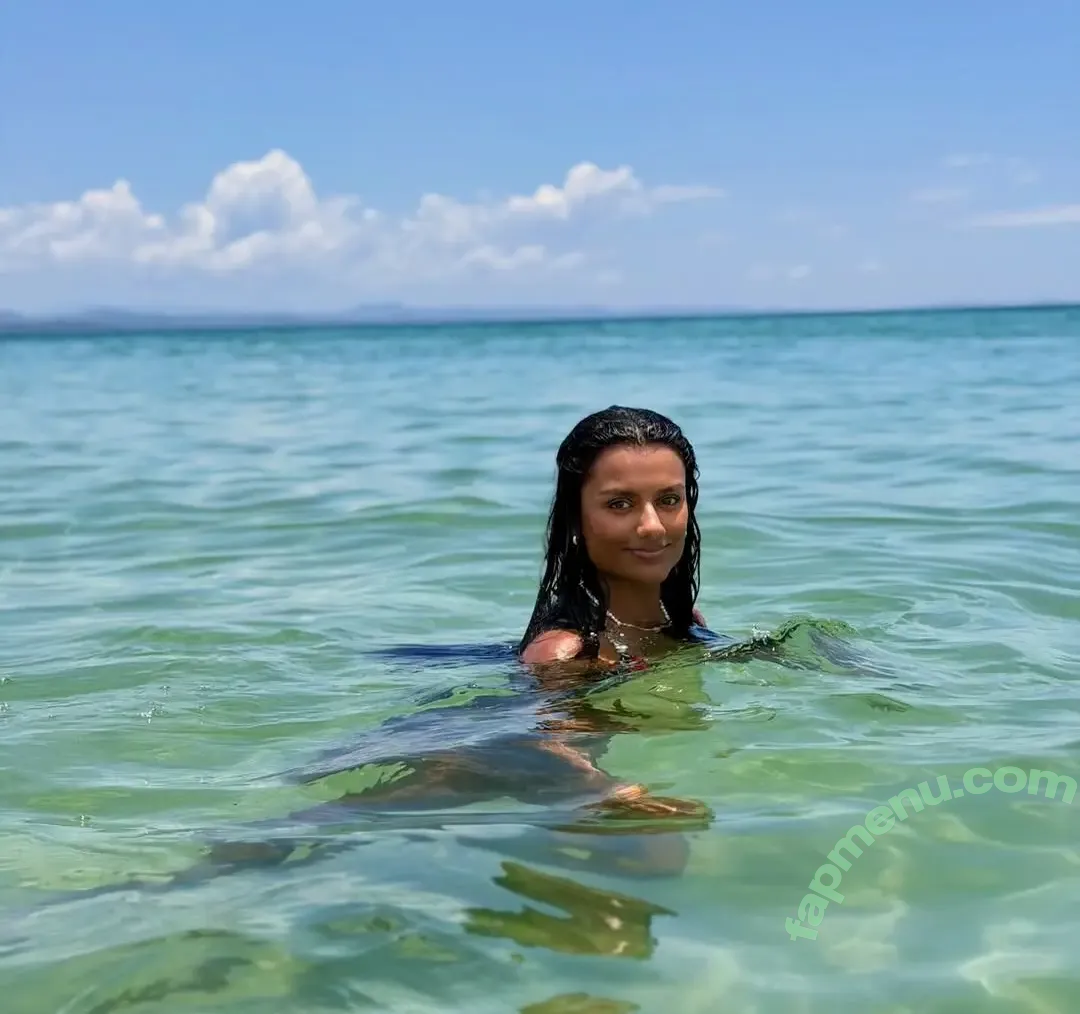 Simone Ashley nude photo #0281 (simoneashley)