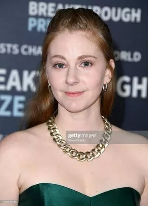 Simone Giertz / simonegiertz nude photo #0009