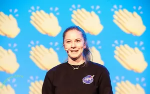 Simone Giertz / simonegiertz nude photo #0065