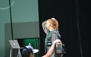 Simone Giertz / simonegiertz nude photo #0066