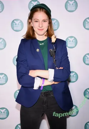 Simone Giertz / simonegiertz nude photo #0072