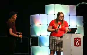 Simone Giertz / simonegiertz nude photo #0085