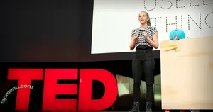 Simone Giertz / simonegiertz nude photo #0104