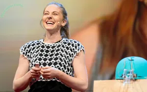 Simone Giertz / simonegiertz nude photo #0106