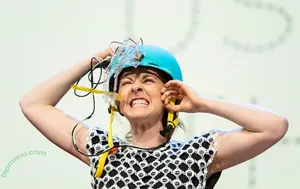 Simone Giertz / simonegiertz nude photo #0119