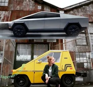 Simone Giertz / simonegiertz nude photo #0134