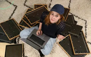 Simone Giertz / simonegiertz nude photo #0143