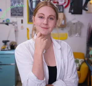 Simone Giertz / simonegiertz nude photo #0145