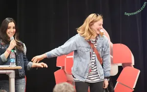 Simone Giertz / simonegiertz nude photo #0160