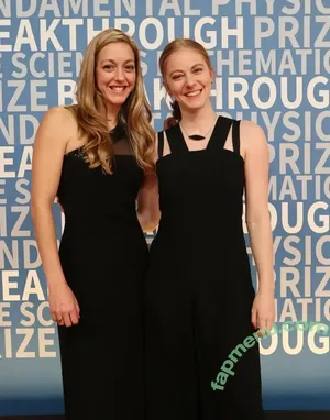 Simone Giertz / simonegiertz nude photo #0170