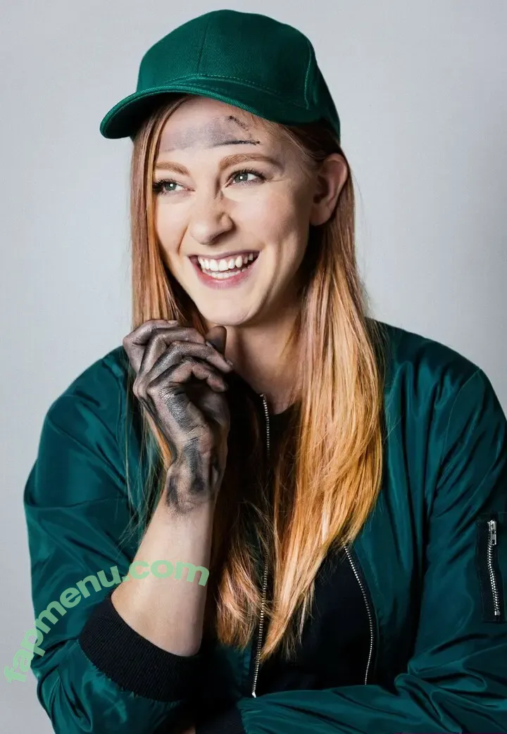 Simone Giertz nude photo #0025 (simonegiertz)