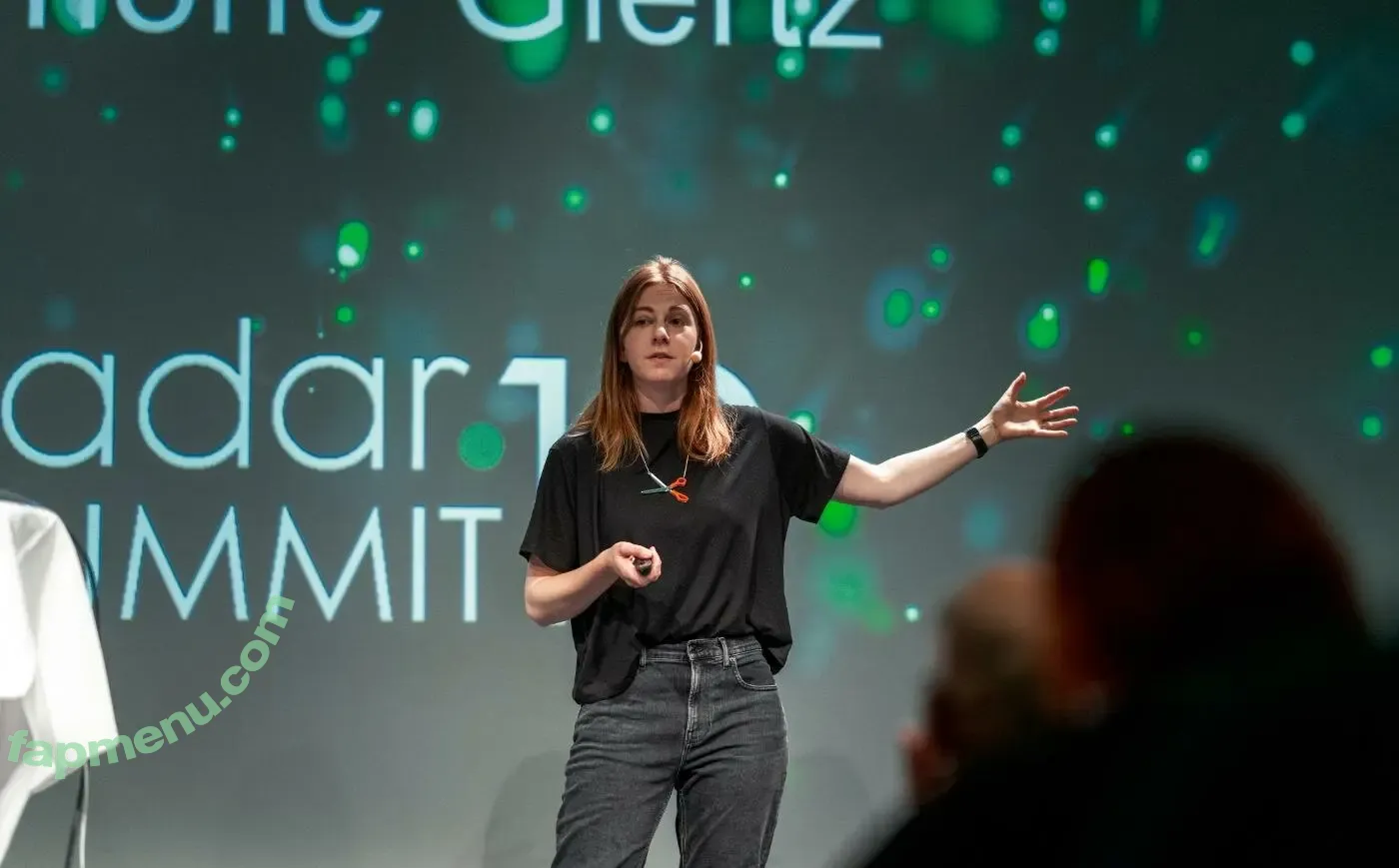 Simone Giertz nude photo #0027 (simonegiertz)