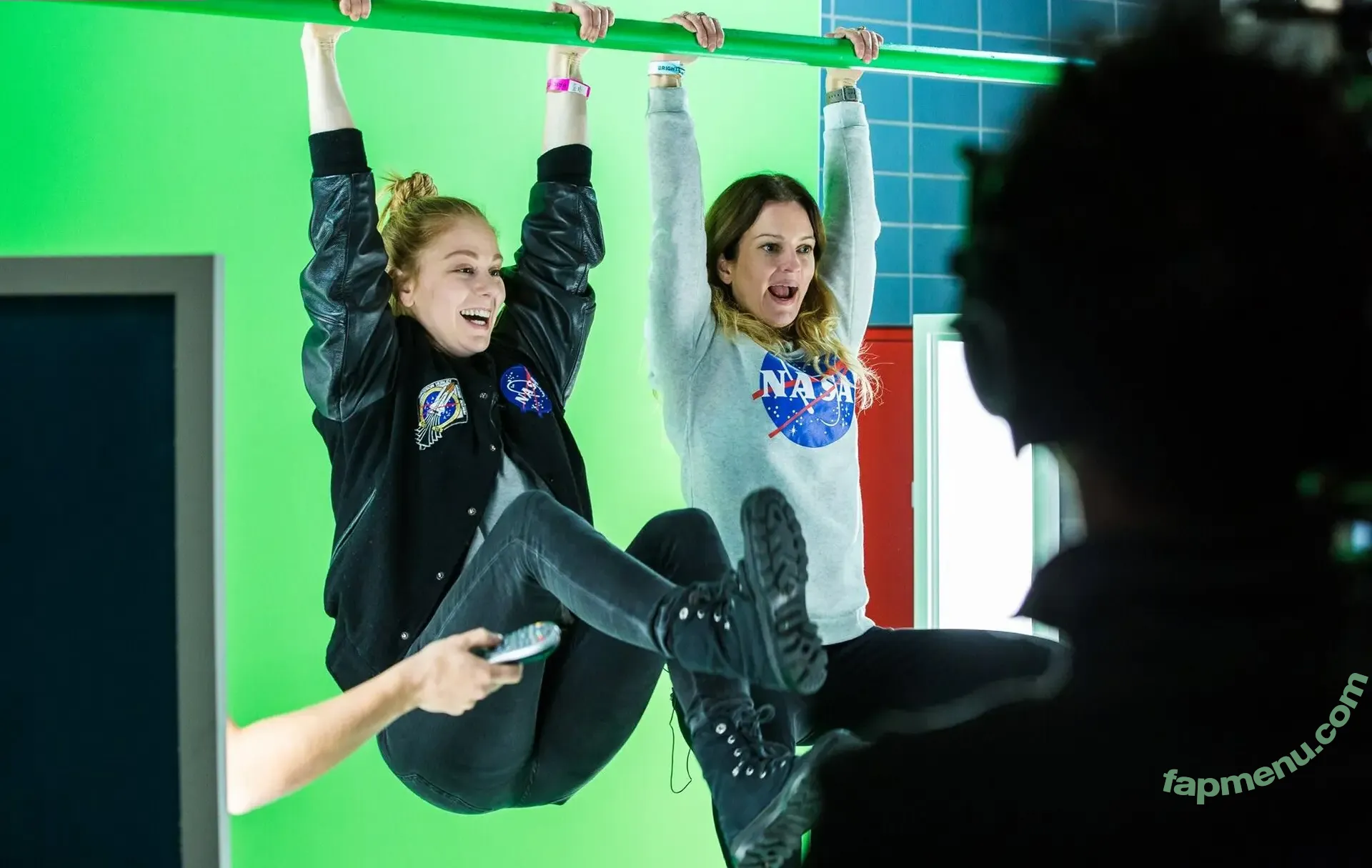 Simone Giertz nude photo #0034 (simonegiertz)