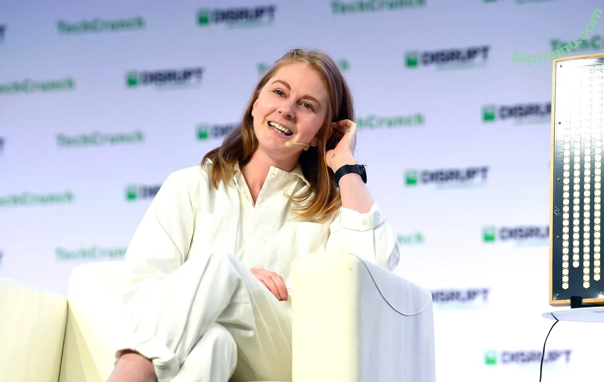 Simone Giertz nude photo #0088 (simonegiertz)