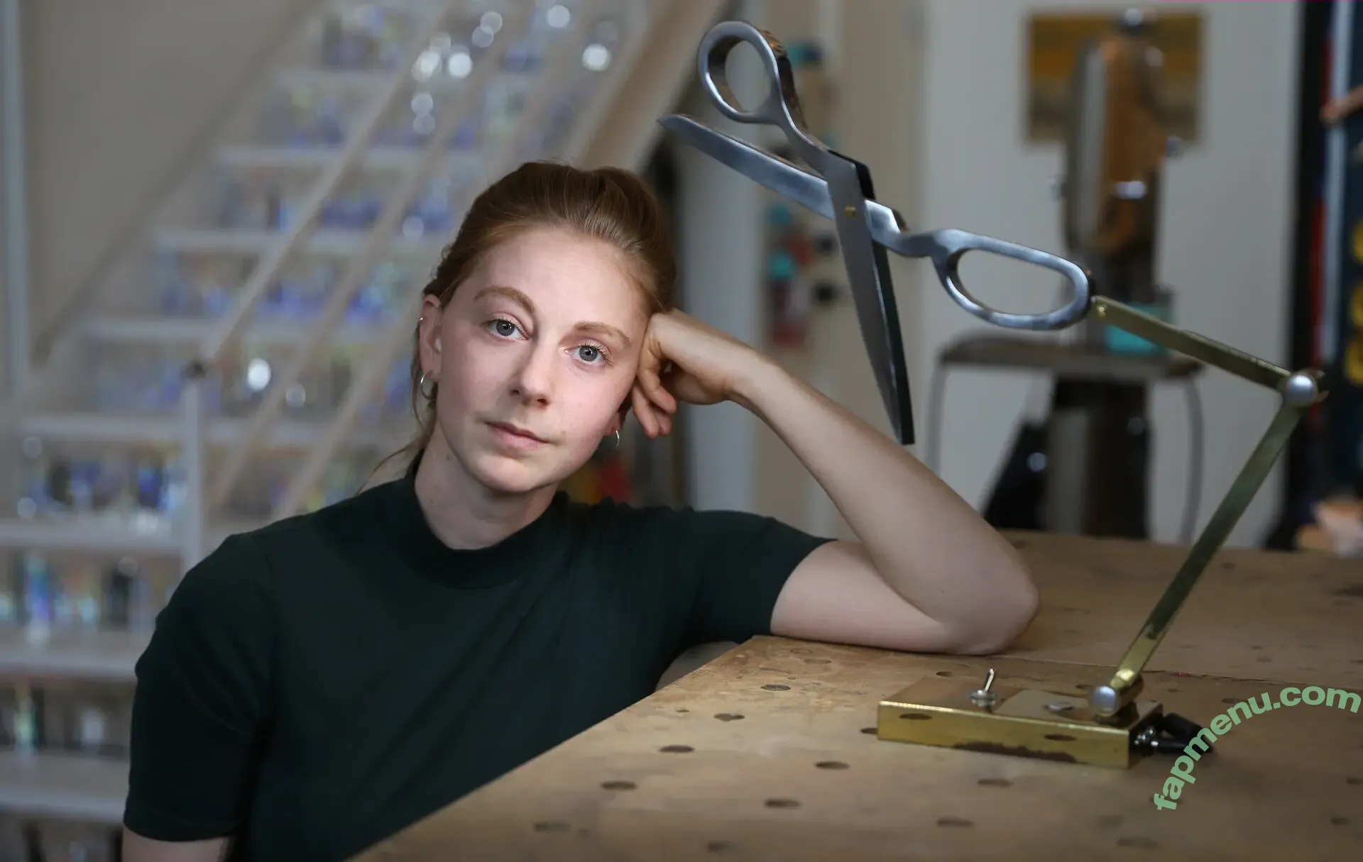 Simone Giertz nude photo #0144 (simonegiertz)