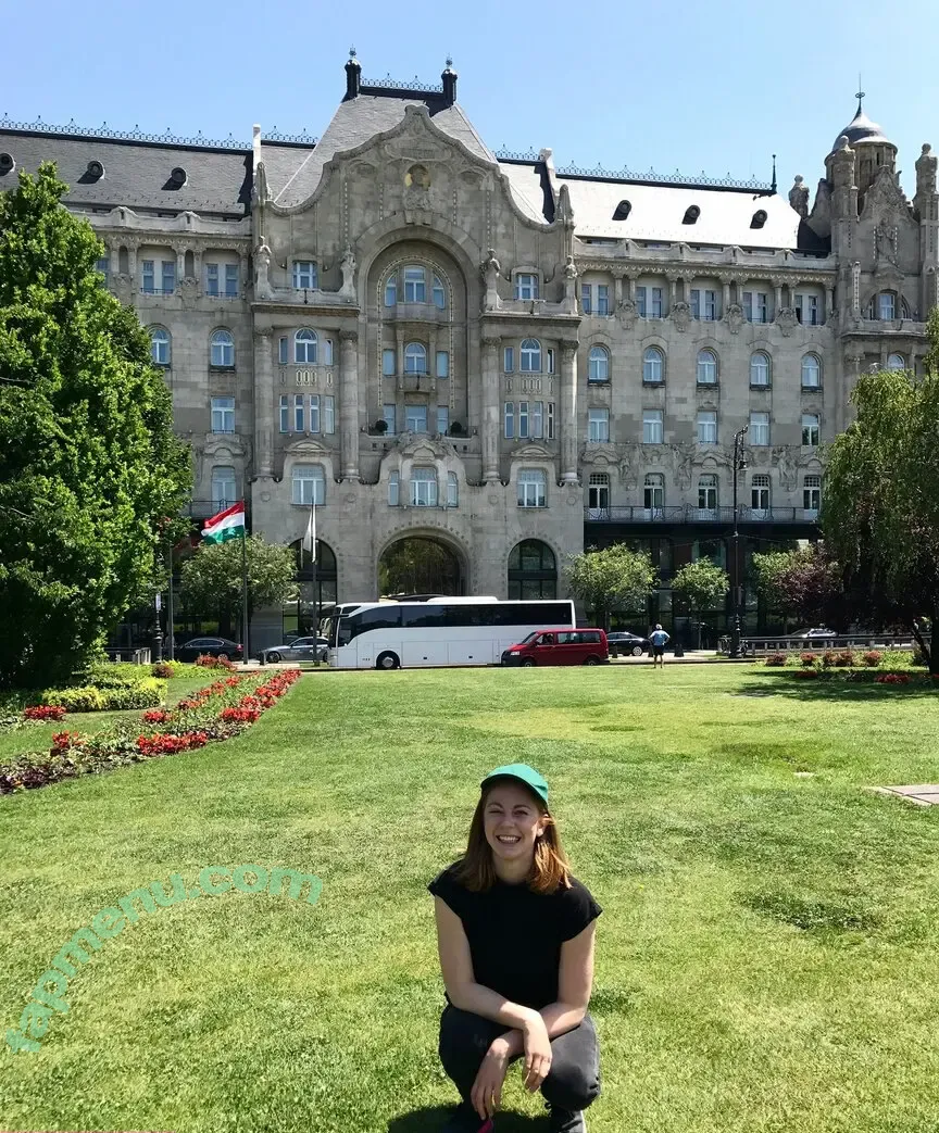 Simone Giertz nude photo #0157 (simonegiertz)