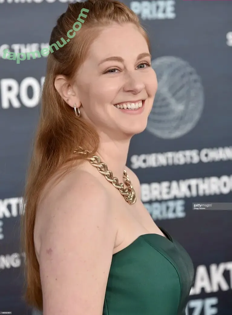 Simone Giertz nude photo #0190 (simonegiertz)