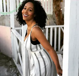 Simone Missick / simonemissick nude photo #0021