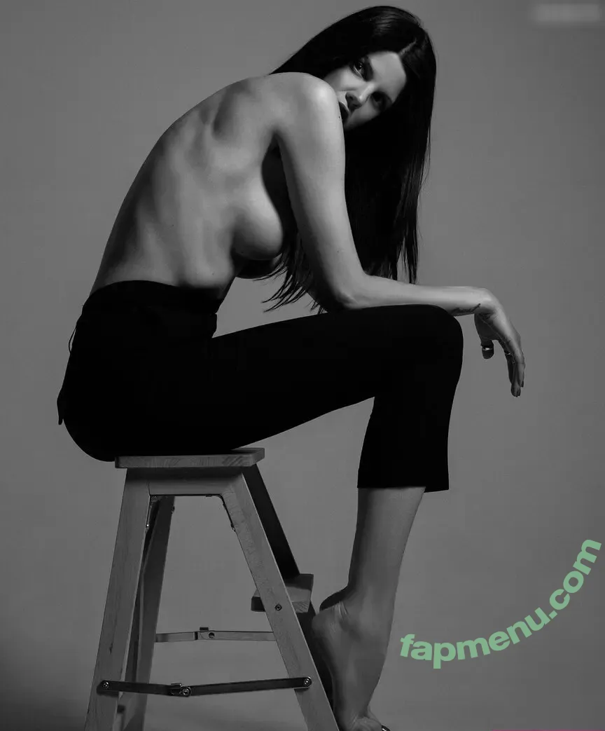 Simone Sevignani nude photo #0019 (simonesevignani)