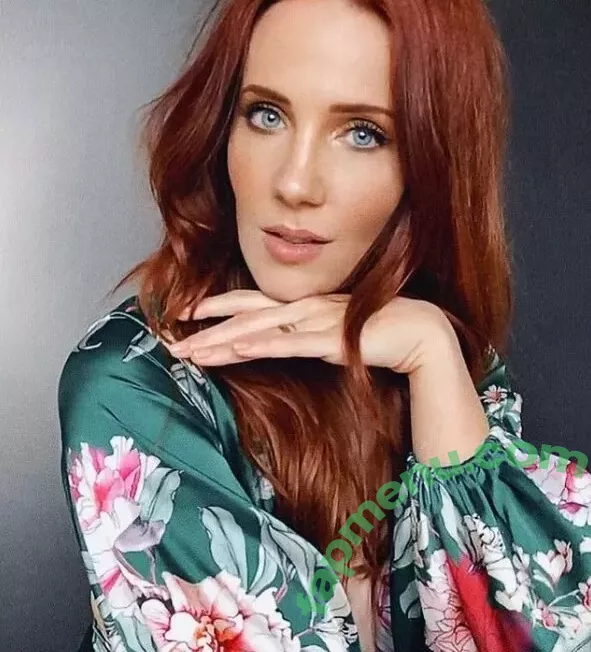 Simone Simons nude photo #0009 (simonesimons)