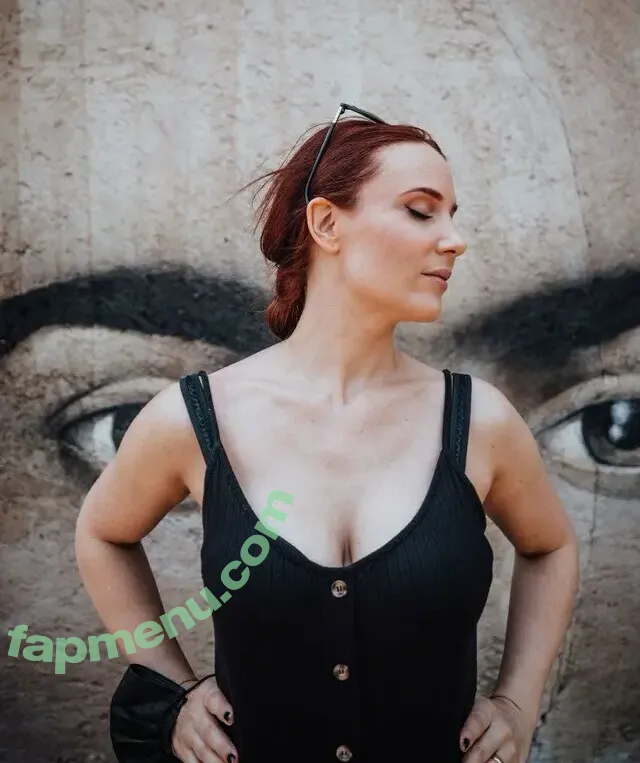 Simone Simons голая photo #0074 (SimoneSimons)