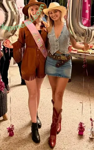 Simply Kel ASMR / kellymorgannn_ / user nude photo #0142