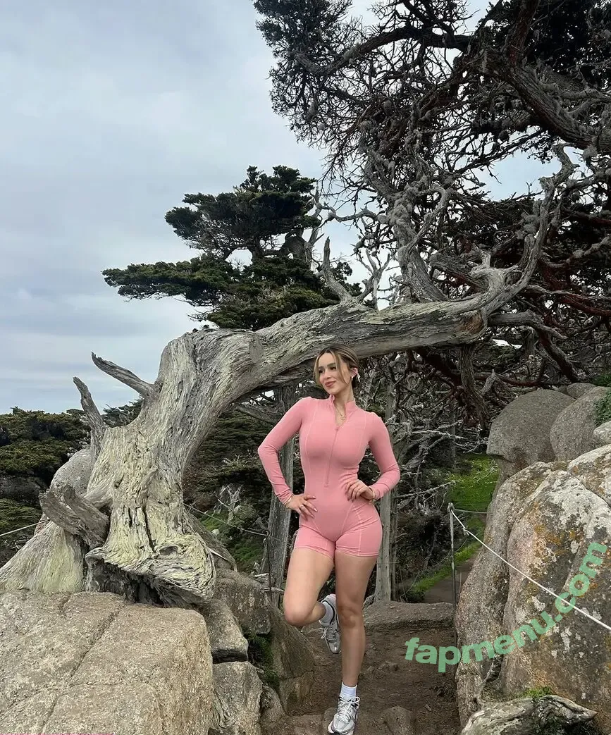 Simplyneidaa nude photo #0081 (Simplyneidaa)
