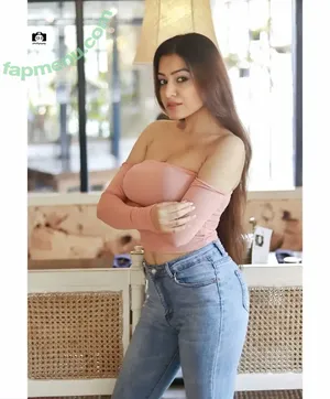 Simran Kaur / simrankonly / symrann.k nude photo #0100