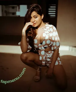 Simran Kaur / simrankonly / symrann.k nude photo #0104