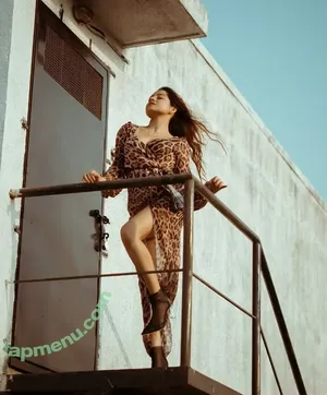 Simran Kaur / simrankonly / symrann.k nude photo #0117